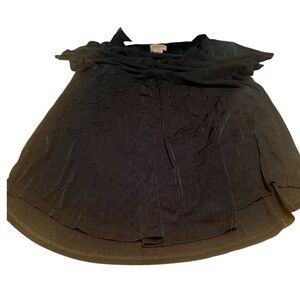 Chico's Classic Black V-neck cap sleeve Top, size 1 (8)